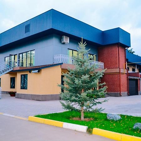 Gоlden Dragon Villa Hotel Бишкек Экстерьер фото