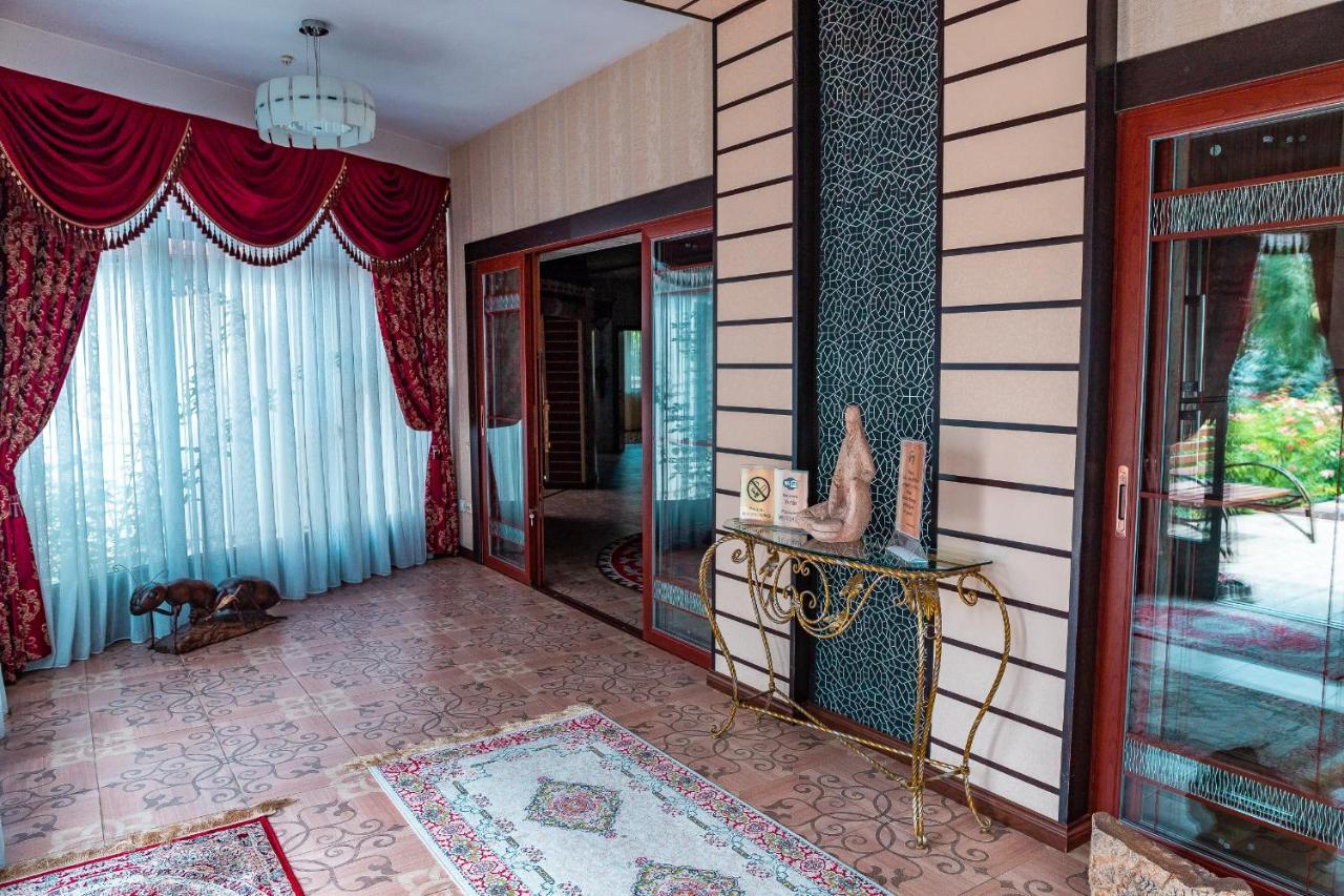 Gоlden Dragon Villa Hotel Бишкек Экстерьер фото