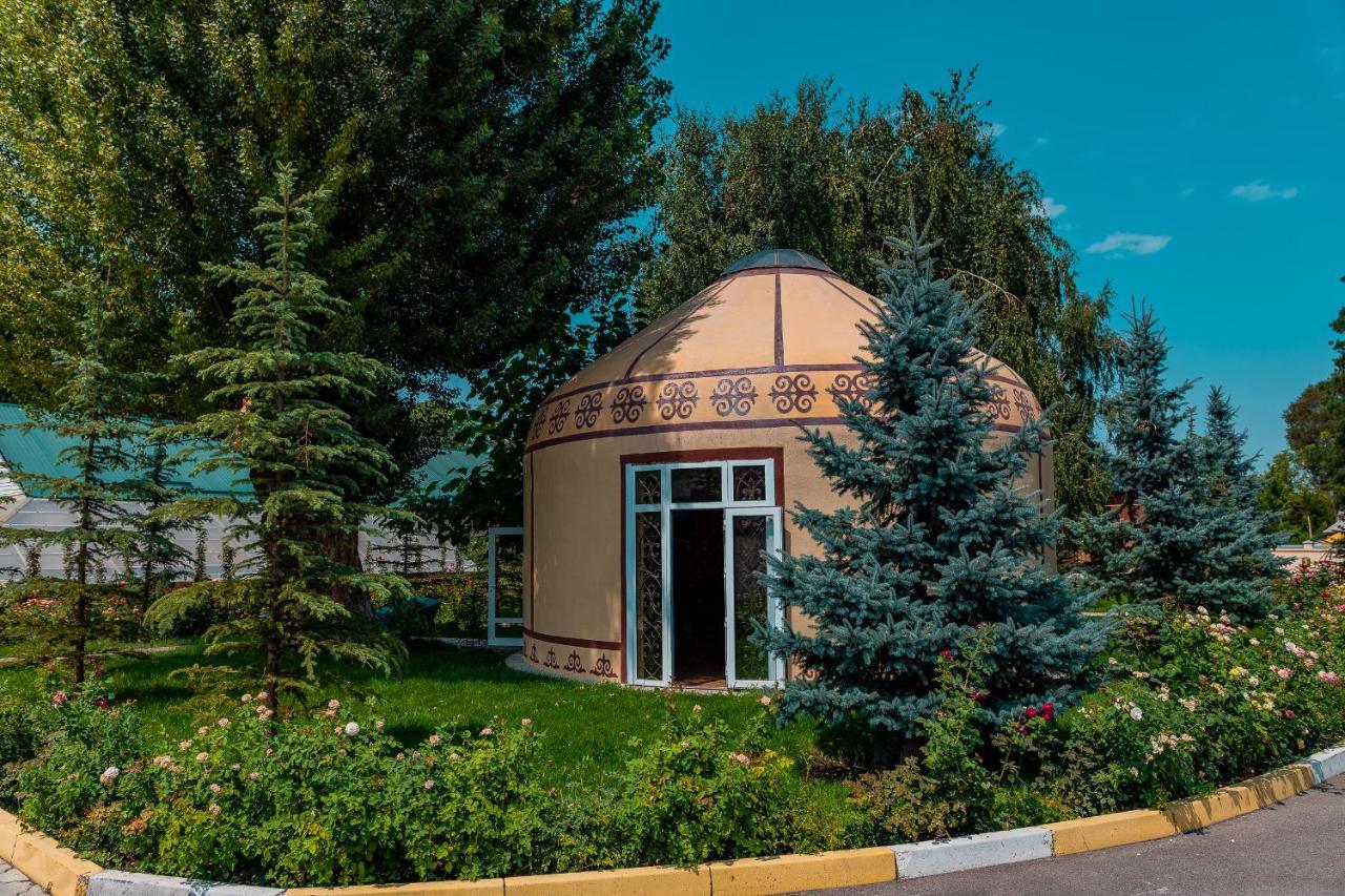 Gоlden Dragon Villa Hotel Бишкек Экстерьер фото